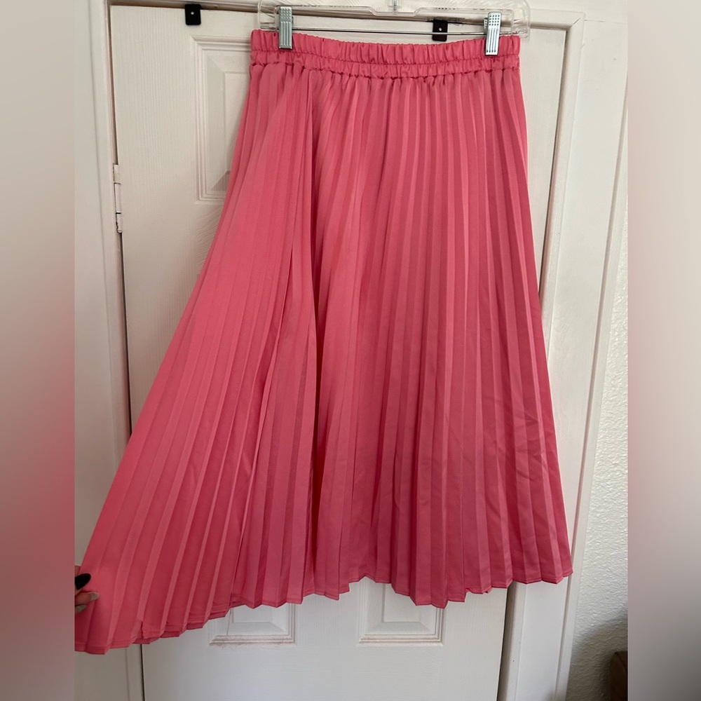 Sadie & Love Pleated Midi Skirt